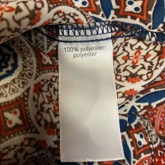 maurice’s Cute Blouse - Picture 10 of 11